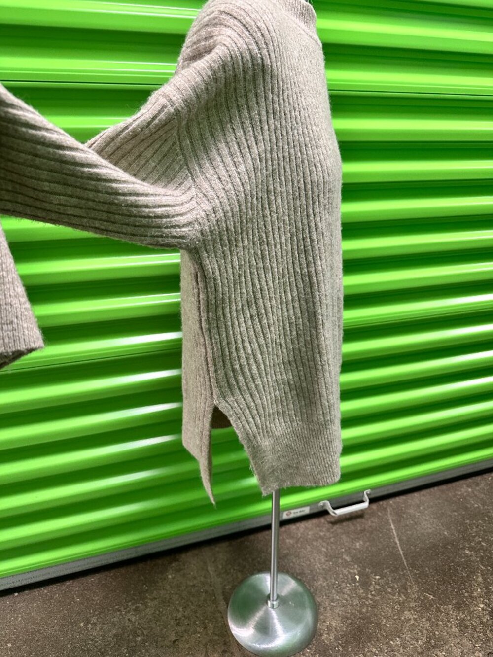 H&M Sweater - Picture 2 of 3